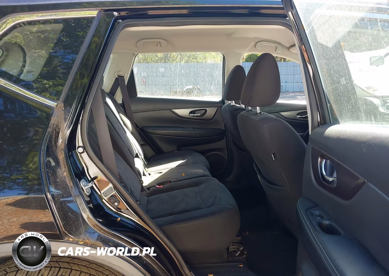 2015 Nissan Rogue S VIN:KNMAT2MV8FP534182 - 8