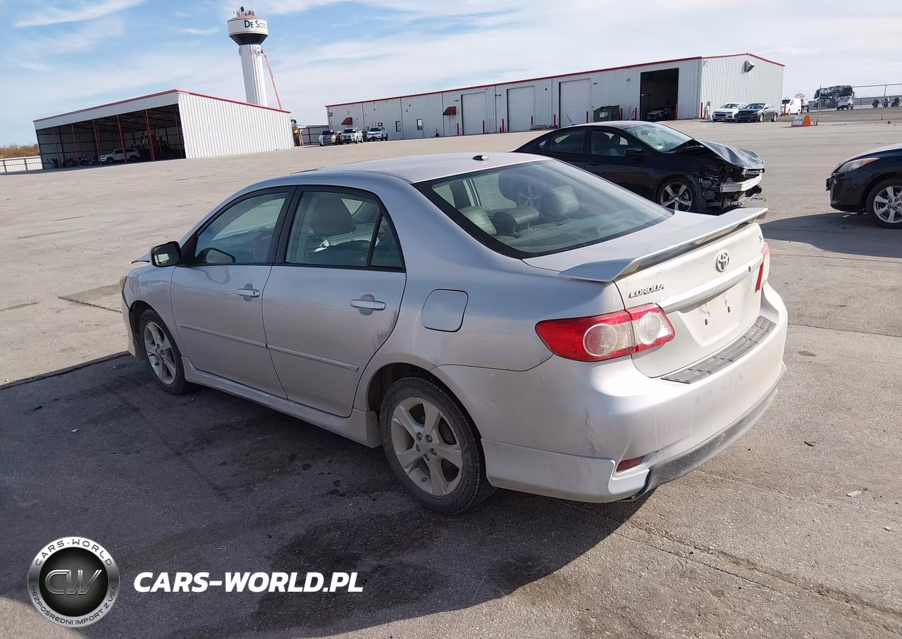 2011 Toyota Corolla S VIN:2T1BU4EE8BC748836 - 3