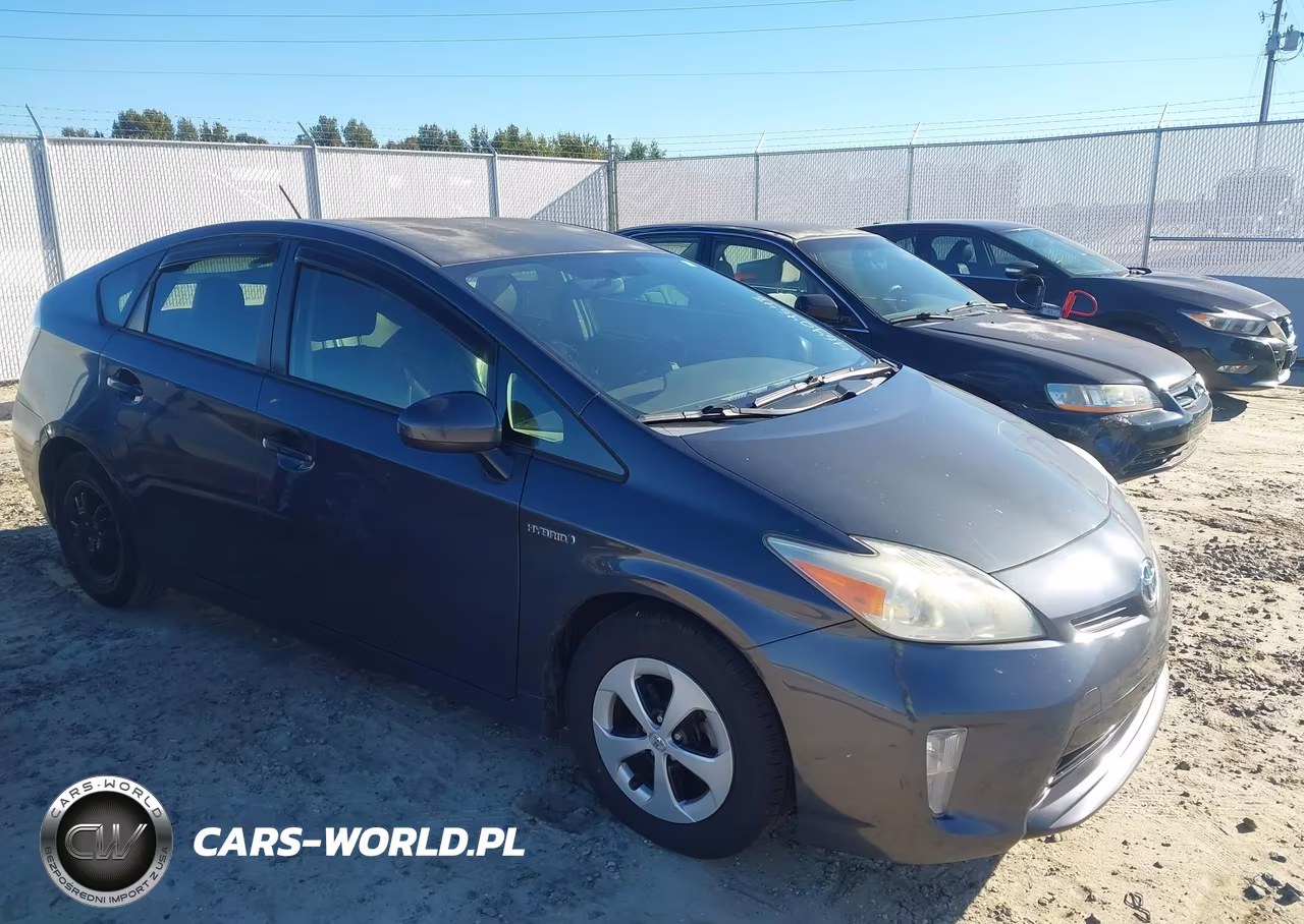 2013 Toyota Prius Three
