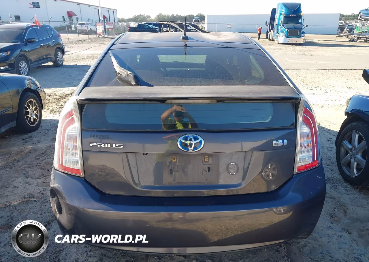 2013 Toyota Prius Three VIN:JTDKN3DU3D1627784 - 16