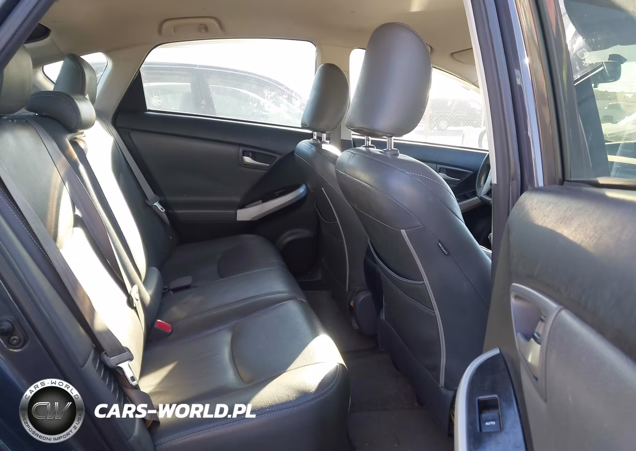 2013 Toyota Prius Three VIN:JTDKN3DU3D1627784 - 8