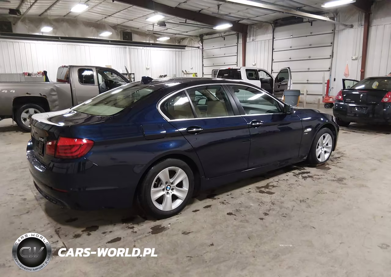 2012 BMW 528I xDrive VIN:WBAXH5C50CDW04279 - 4