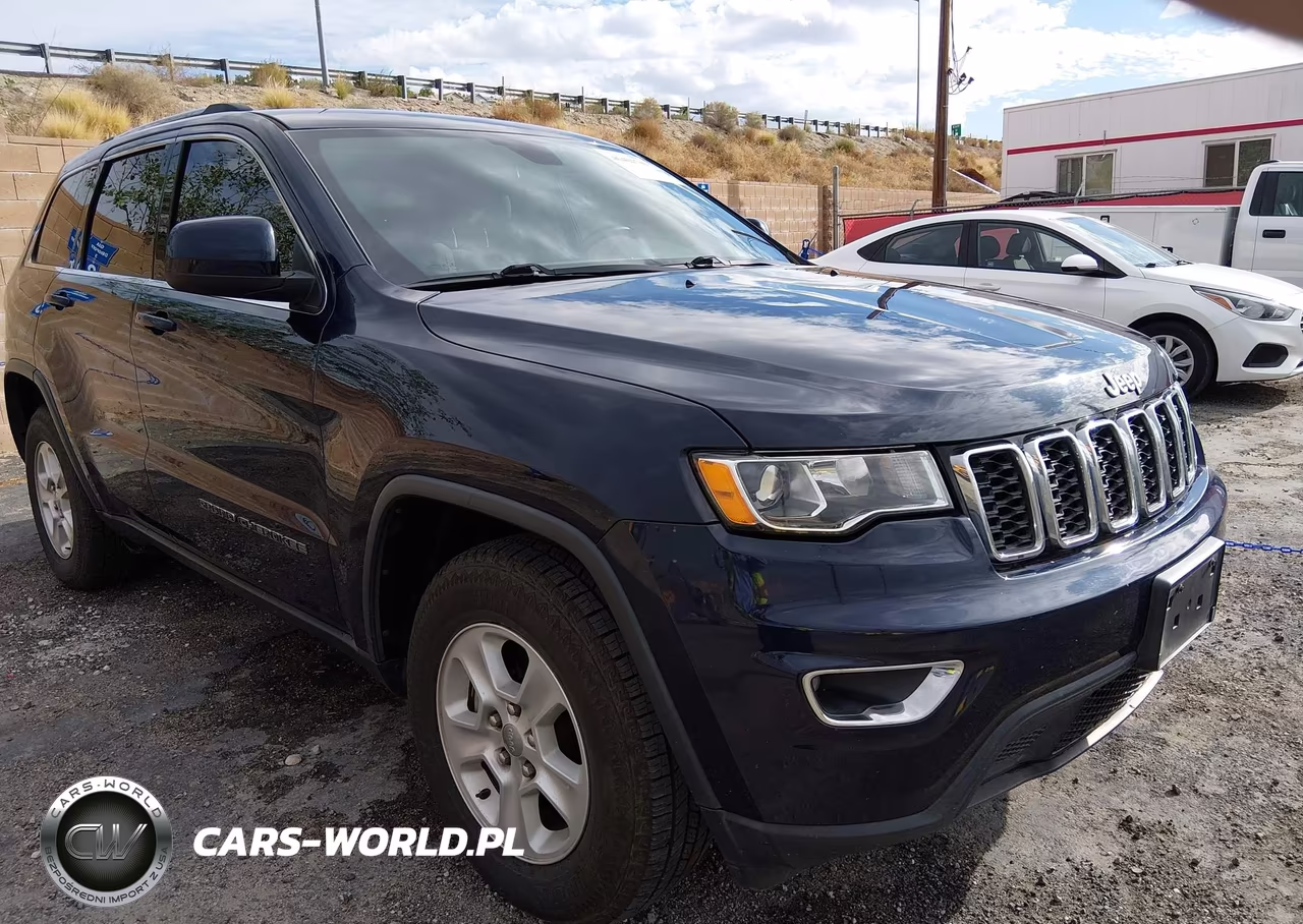 2017 Jeep Grand Cherokee Laredo 4X2 VIN:1C4RJEAG4HC855811 - 1