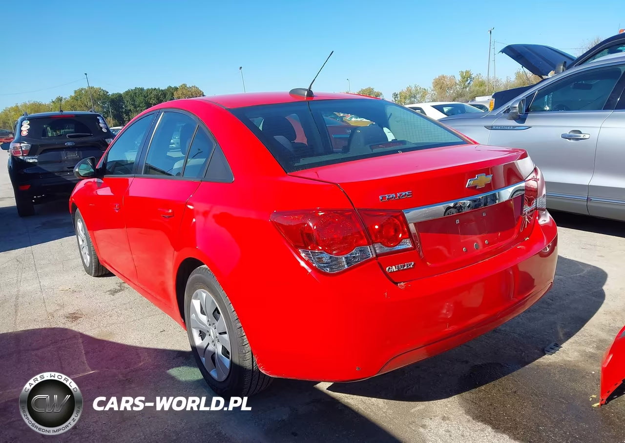 2015 Chevrolet Cruze Ls Auto VIN:1G1PA5SH4F7116385 - 3
