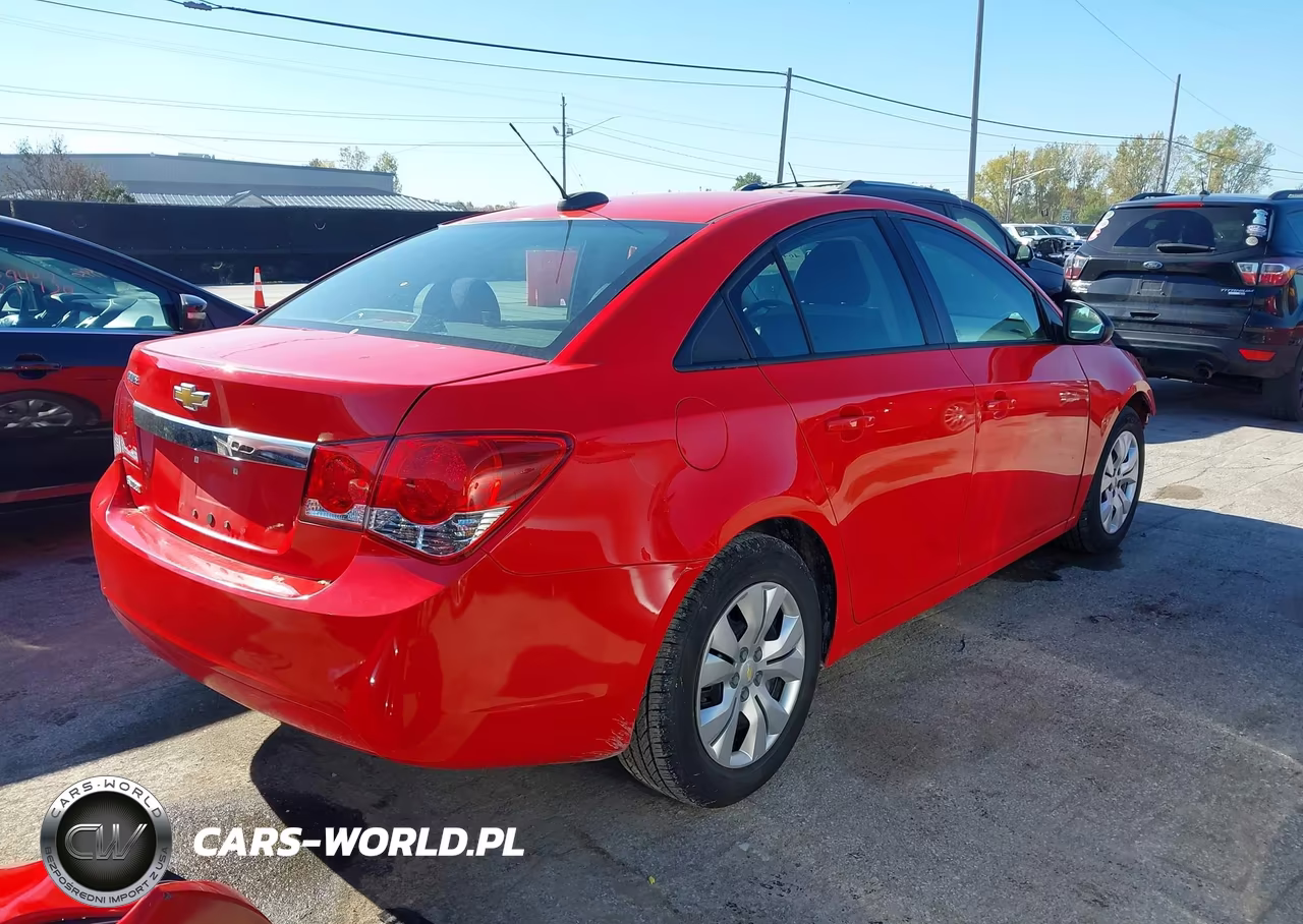 2015 Chevrolet Cruze Ls Auto VIN:1G1PA5SH4F7116385 - 4