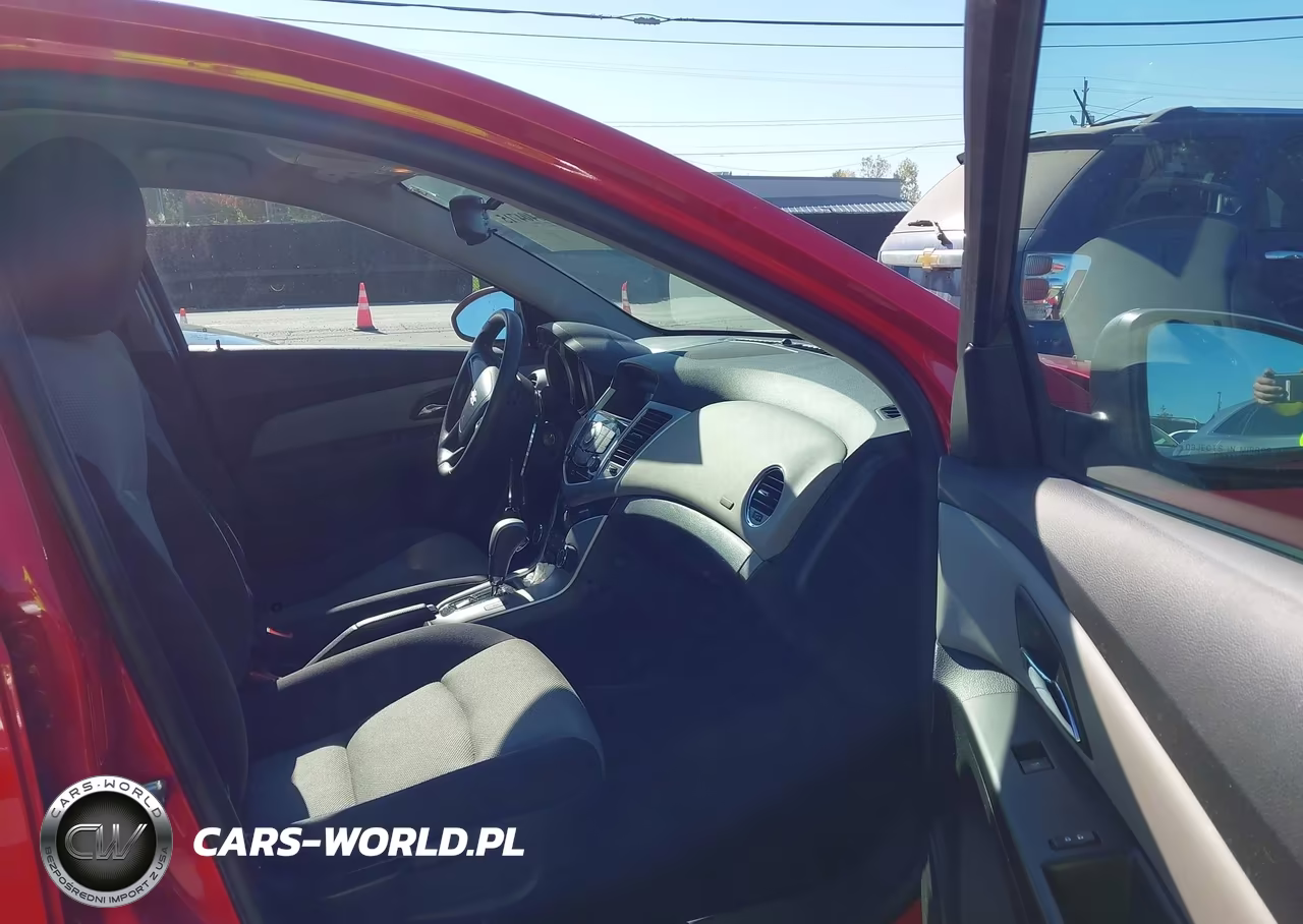 2015 Chevrolet Cruze Ls Auto VIN:1G1PA5SH4F7116385 - 5