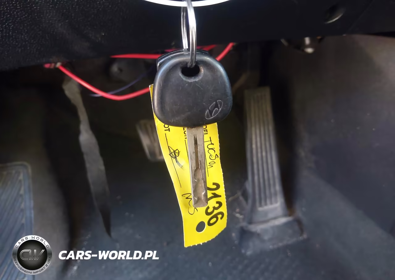 2012 Hyundai Tucson Gls VIN:KM8JU3AC6CU460517 - 11