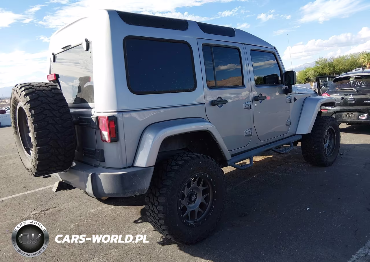 2015 Jeep Wrangler Unlimited Willys Wheeler VIN:1C4BJWDG4FL758835 - 4