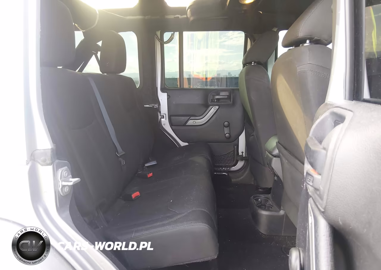2015 Jeep Wrangler Unlimited Willys Wheeler VIN:1C4BJWDG4FL758835 - 8