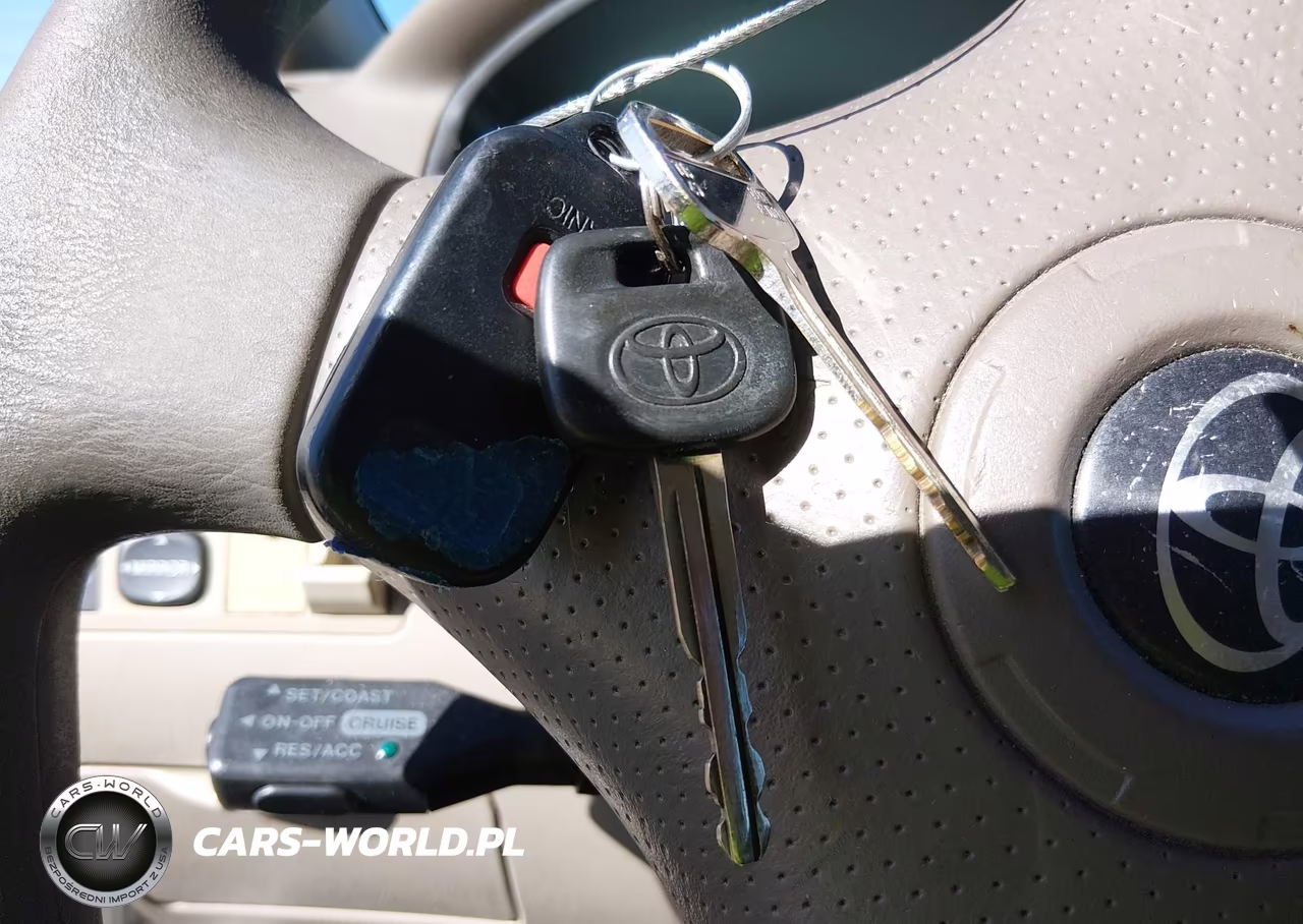 2004 Toyota Corolla Le VIN:1NXBR32E24Z329902 - 11