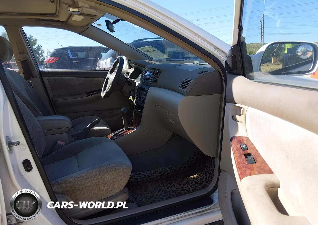 2004 Toyota Corolla Le VIN:1NXBR32E24Z329902 - 5