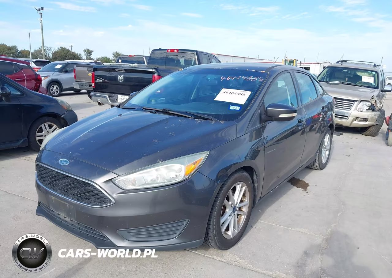 2015 Ford Focus Se VIN:1FADP3F2XFL207693 - 6