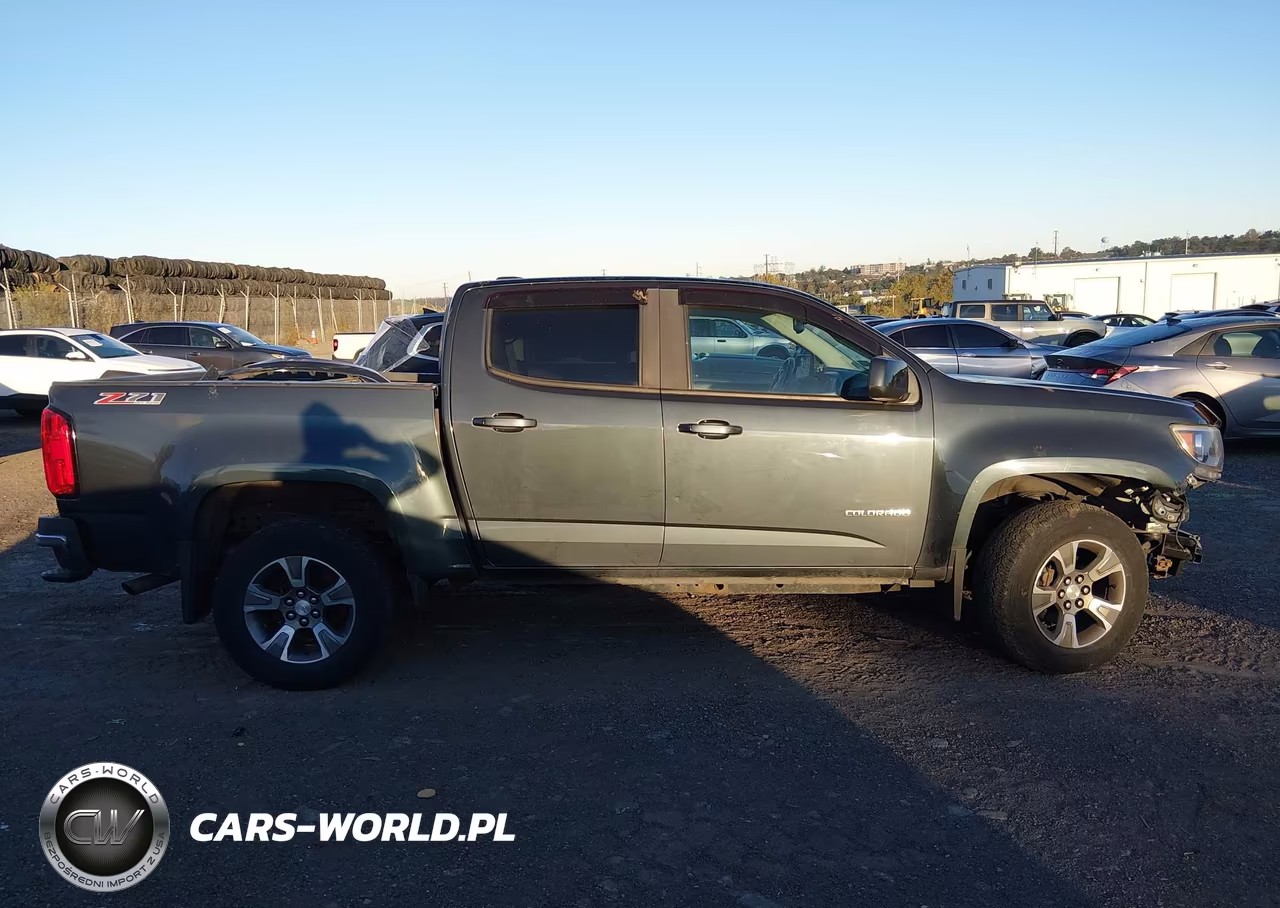 2018 Chevrolet Colorado Z71 VIN:1GCGTDEN3J1212467 - 14