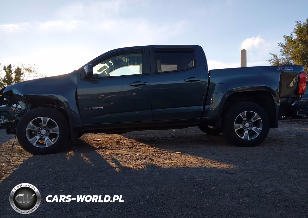 2018 Chevrolet Colorado Z71 VIN:1GCGTDEN3J1212467 - 15