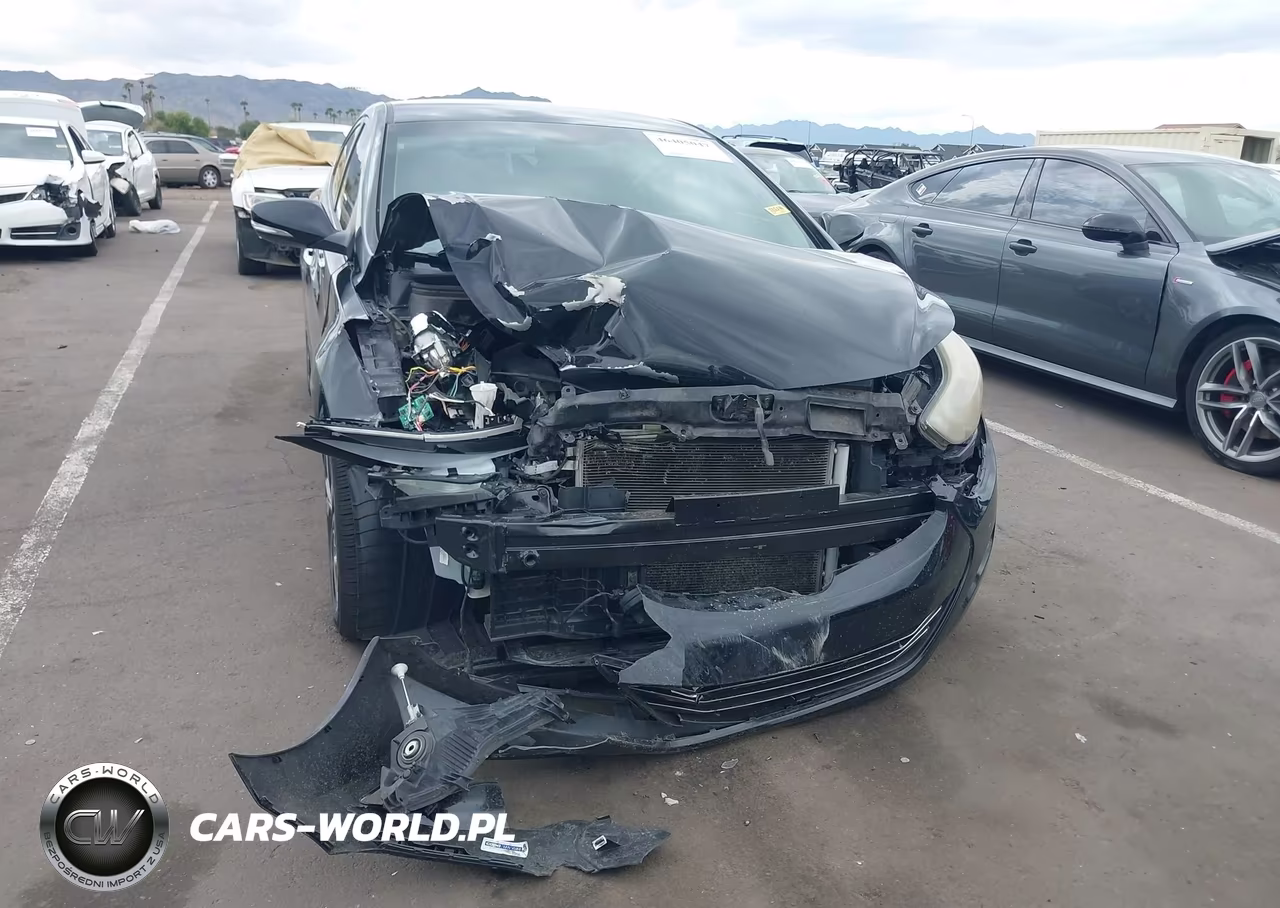 2014 Hyundai Elantra Limited VIN:5NPDH4AE3EH487264 - 6