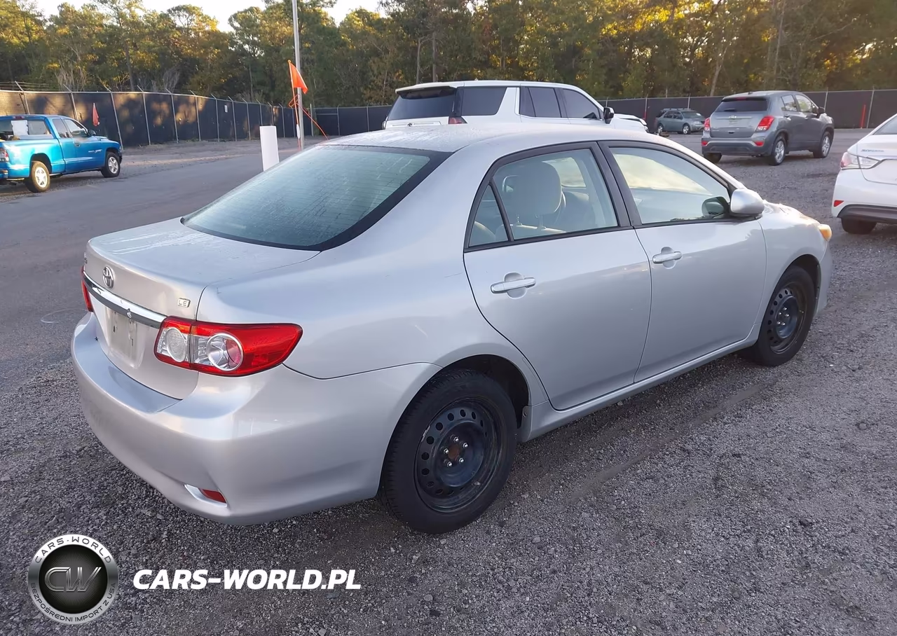 2012 Toyota Corolla Le VIN:2T1BU4EEXCC859051 - 4