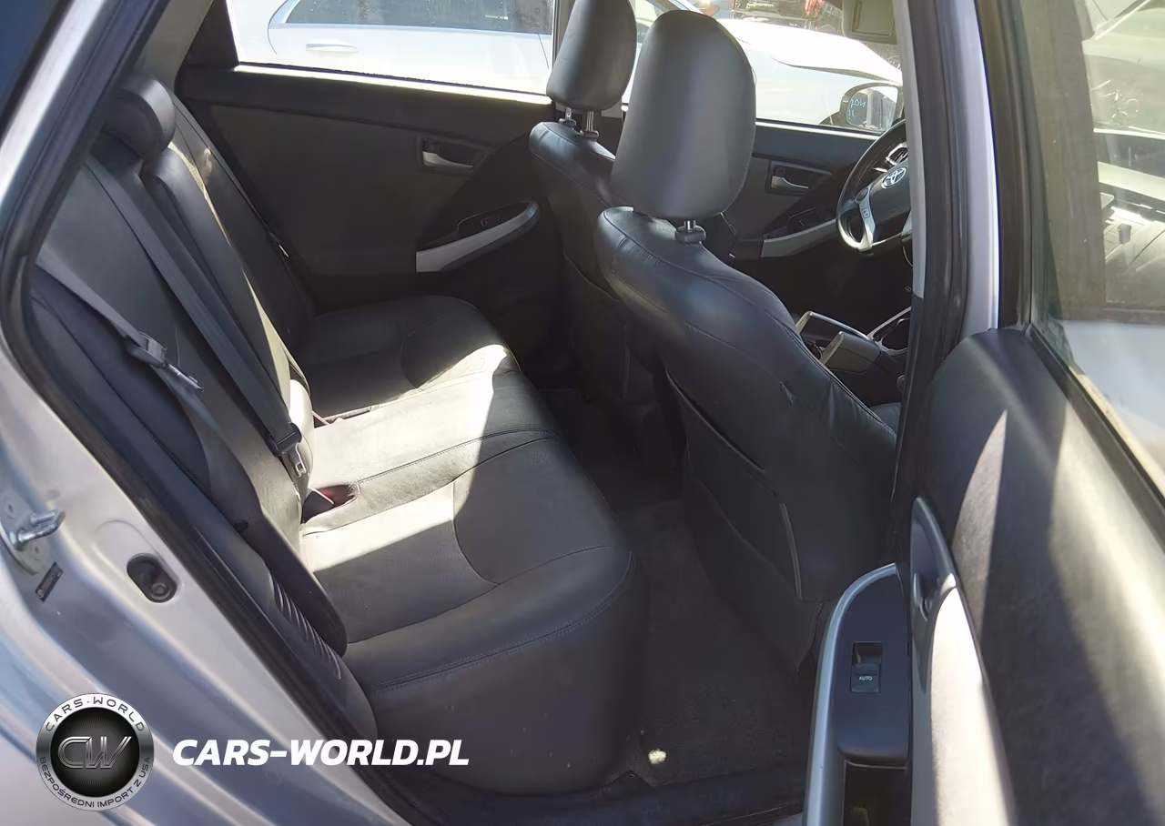 2012 Toyota Prius Three VIN:JTDKN3DU4C1577928 - 8
