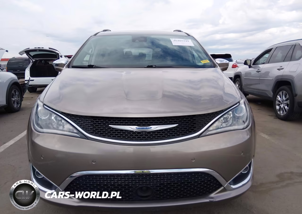 2018 Chrysler Pacifica Limited VIN:2C4RC1GG4JR260206 - 13