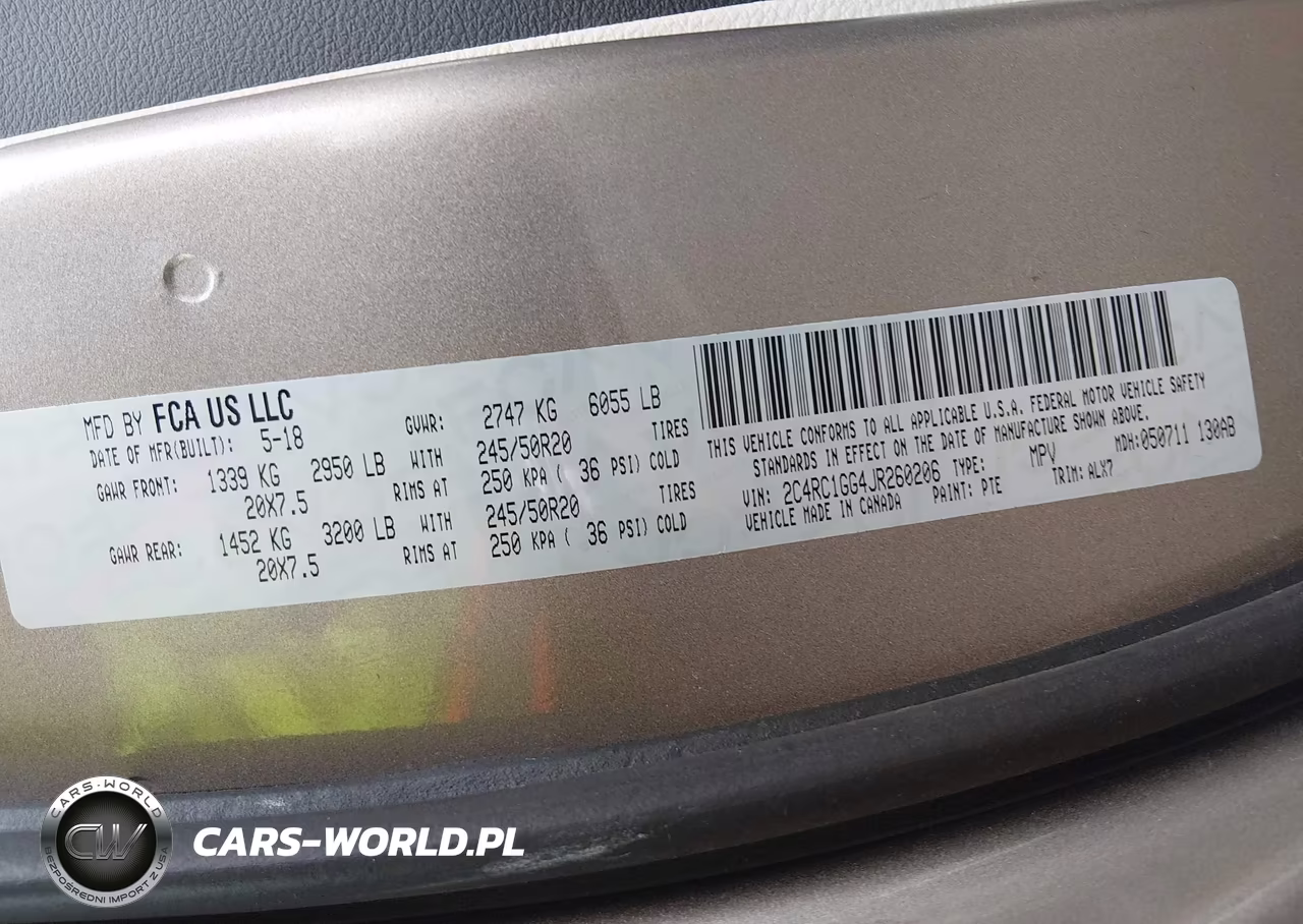 2018 Chrysler Pacifica Limited VIN:2C4RC1GG4JR260206 - 9