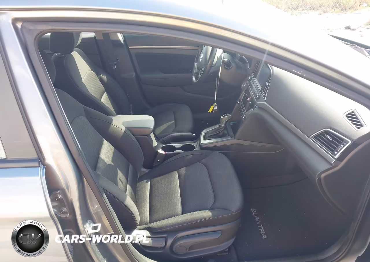 2018 Hyundai Elantra Value Edition VIN:KMHD84LF8JU594974 - 5