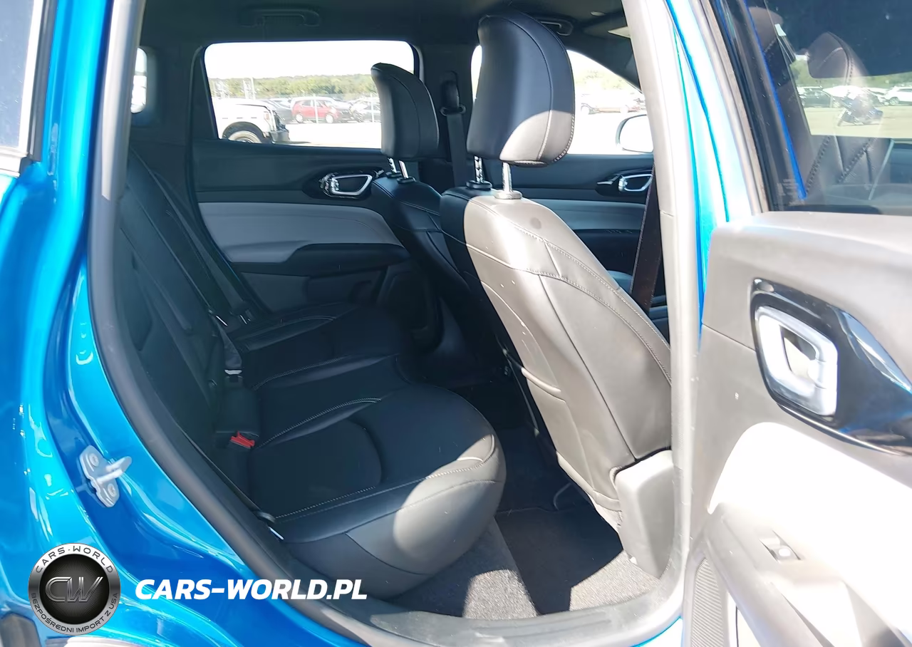 2026 Jeep Compass Limited VIN:3C4NJDCNXTT246255 - 8