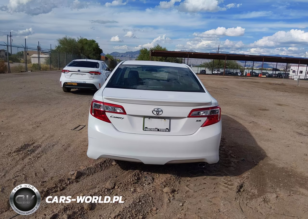 2013 Toyota Camry Se VIN:4T1BF1FK0DU704411 - 16