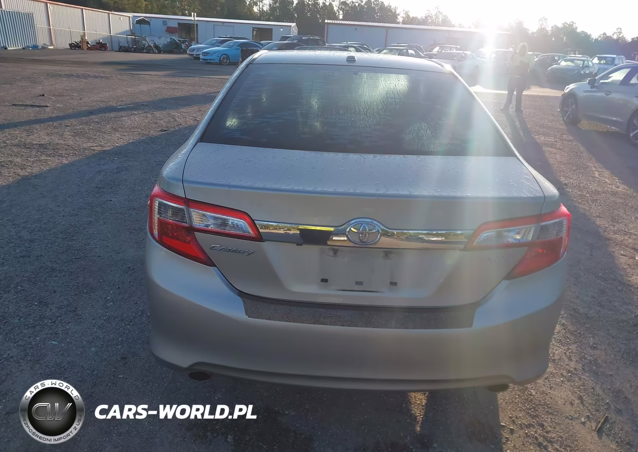 2014 Toyota Camry Xle V6 VIN:4T1BK1FK1EU538977 - 16