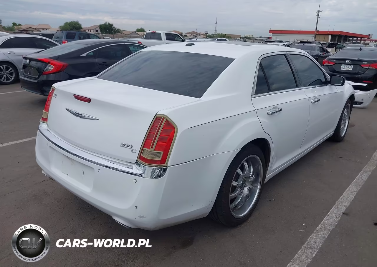 2011 Chrysler 300C VIN:2C3CA6CT8BH582581 - 4
