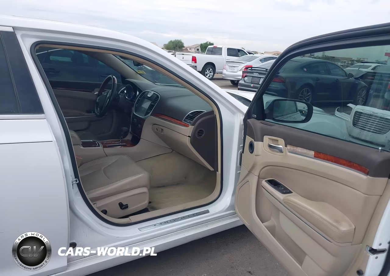2011 Chrysler 300C VIN:2C3CA6CT8BH582581 - 5