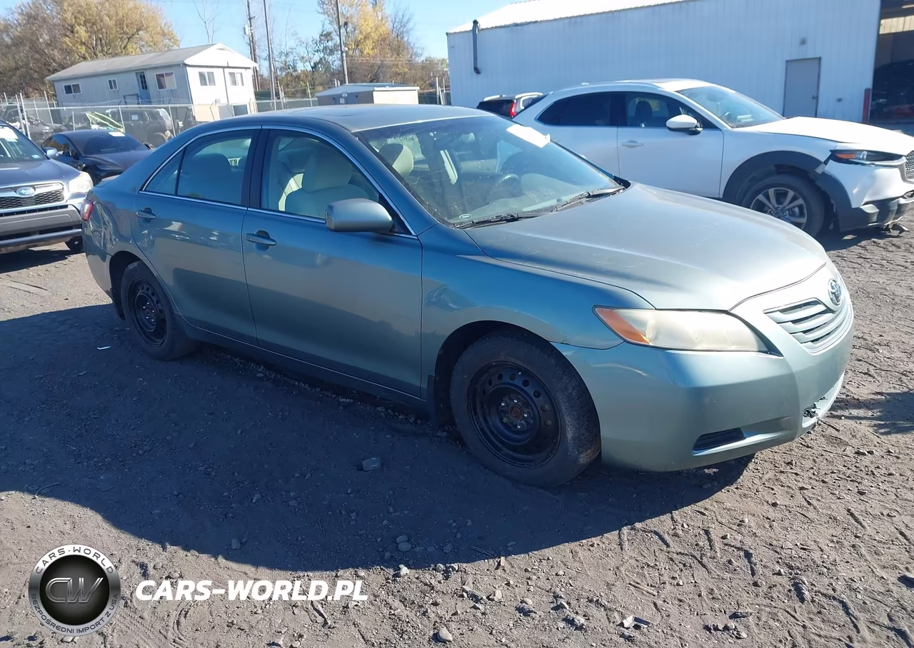 2009 Toyota Camry Le – zdjęcie 1 z 11