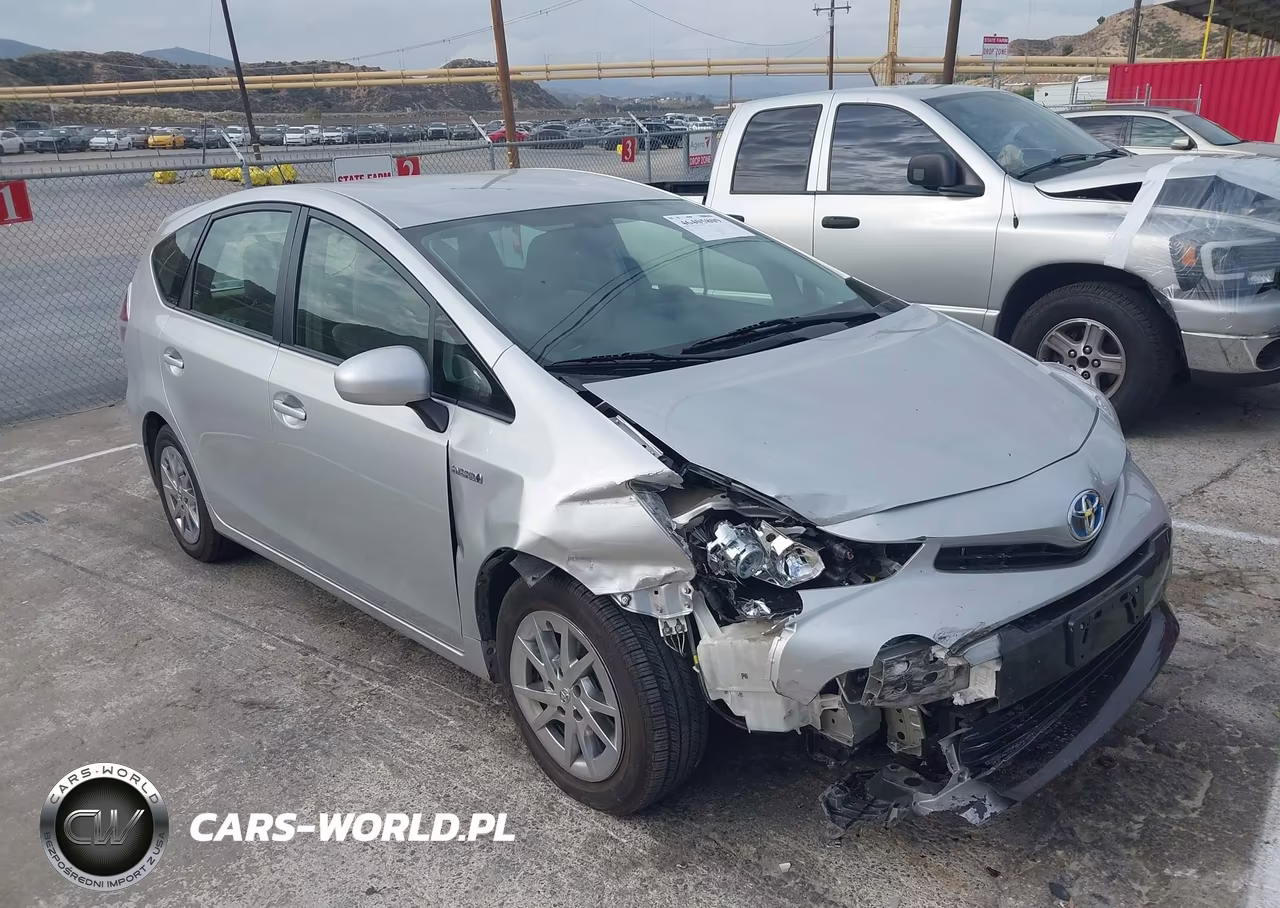 2017 Toyota Prius V Four
