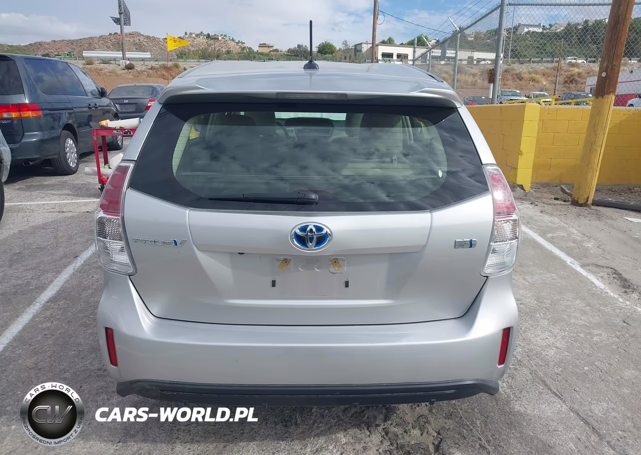 2017 Toyota Prius V Four VIN:JTDZN3EU7HJ055802 - 18