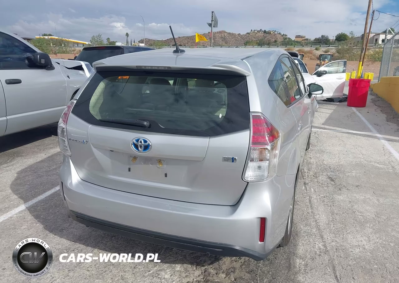 2017 Toyota Prius V Four VIN:JTDZN3EU7HJ055802 - 4