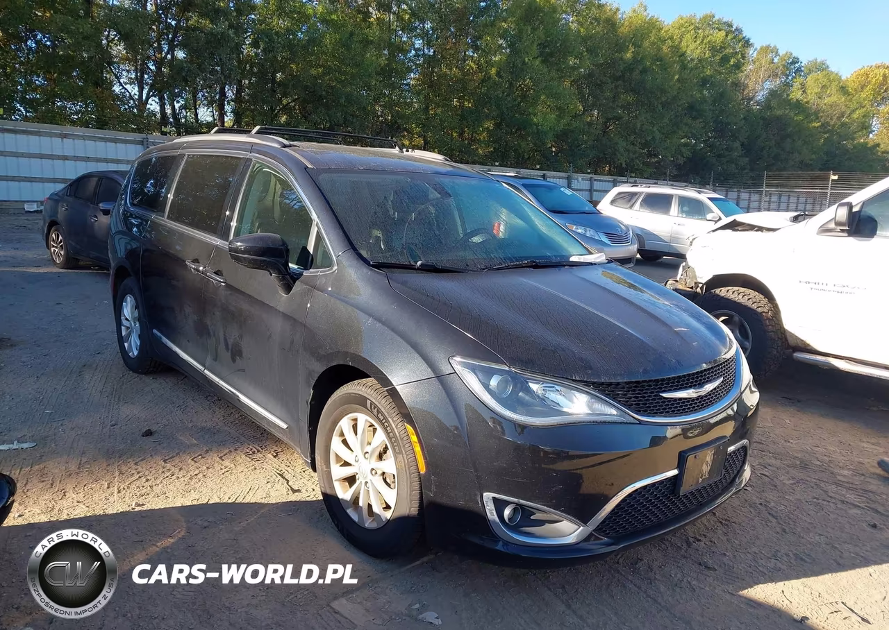 2017 Chrysler Pacifica Touring-L – zdjęcie 1 z 16