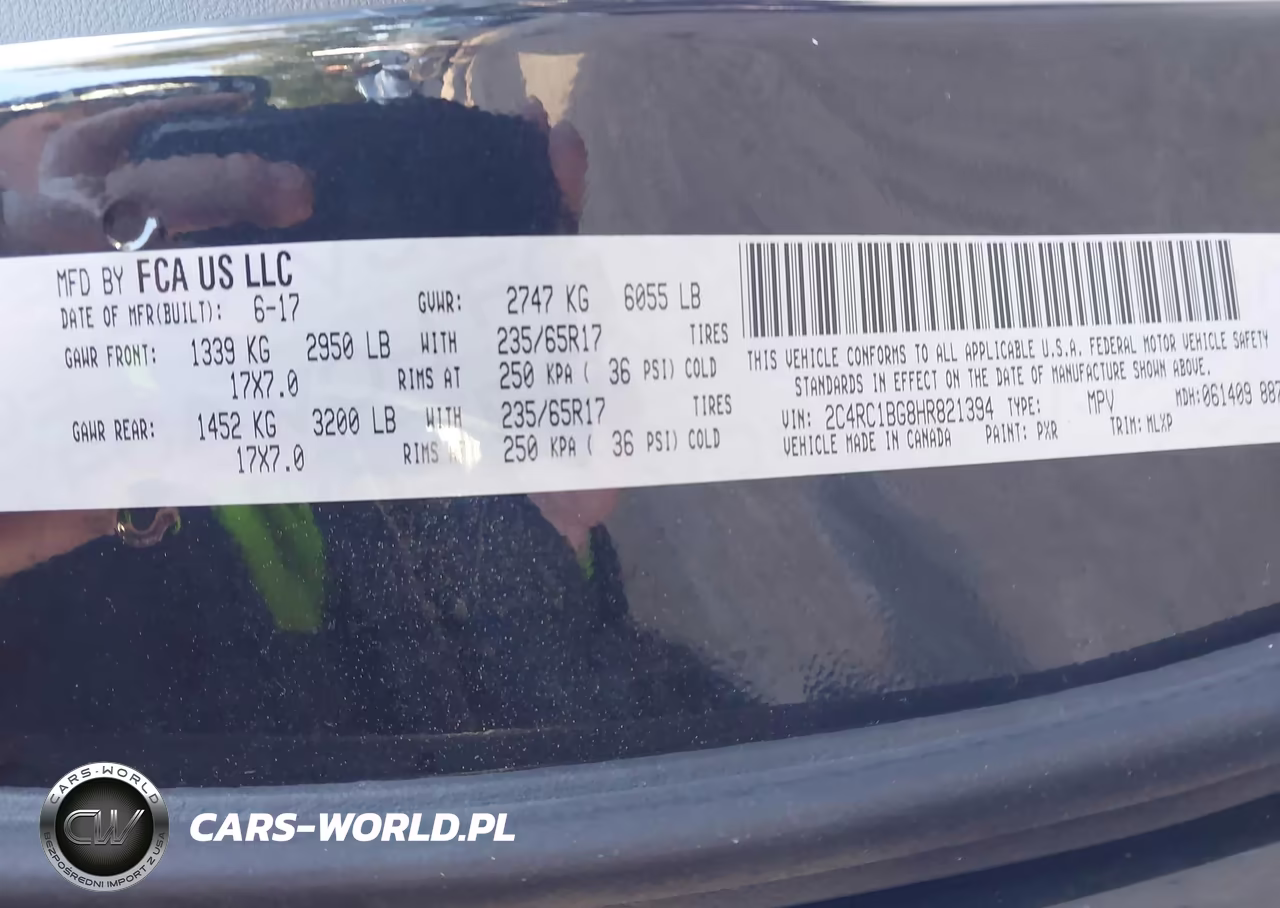 2017 Chrysler Pacifica Touring-L VIN:2C4RC1BG8HR821394 - 9