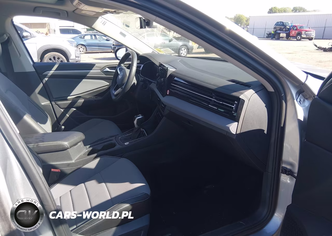 2026 Volkswagen Jetta Se VIN:3VW7W7BU5TM031457 - 5