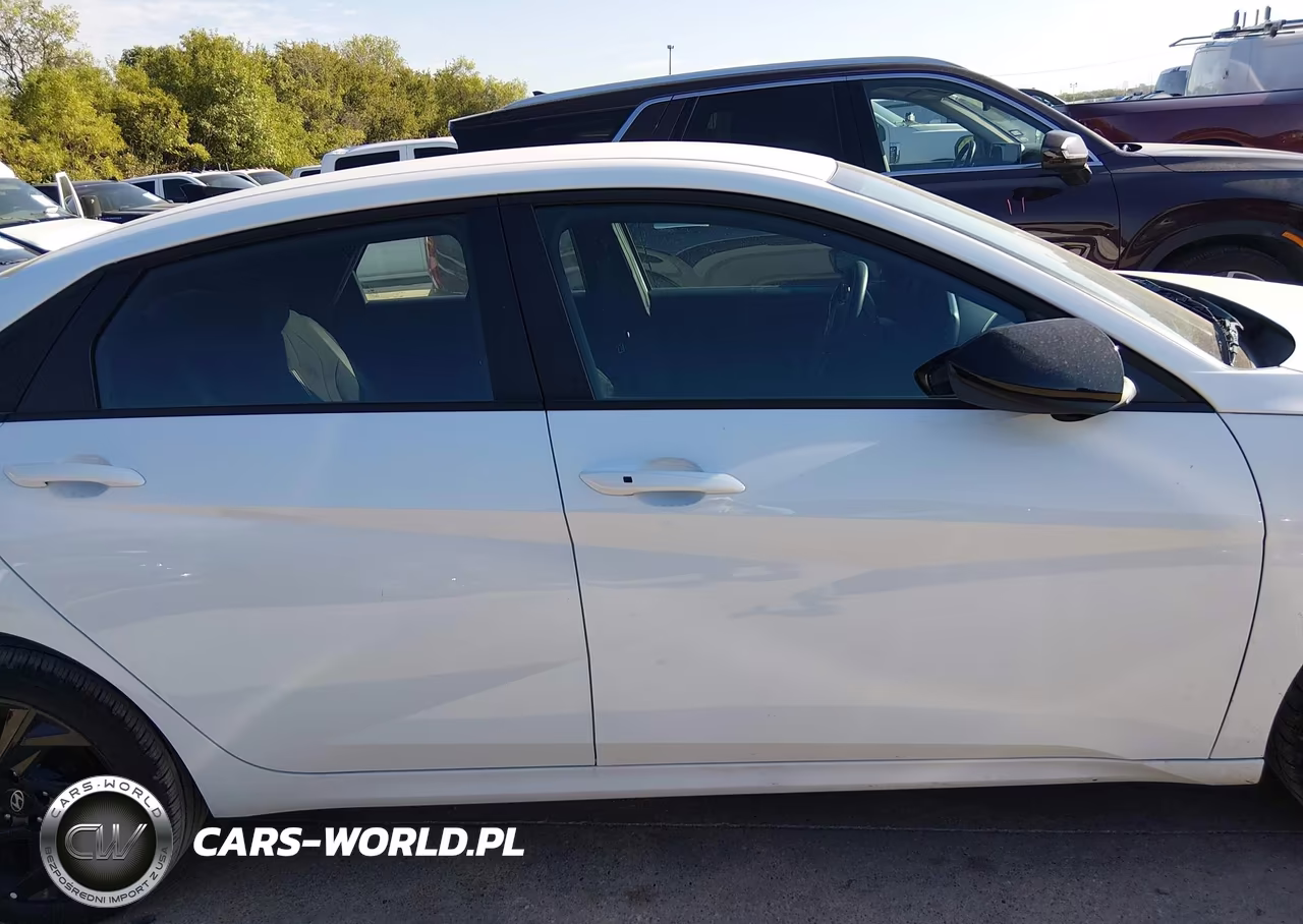 2026 Hyundai Elantra Sel Sport VIN:KMHLM4DG2TU241700 - 13