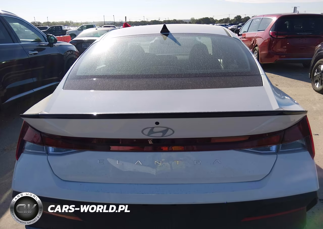 2026 Hyundai Elantra Sel Sport VIN:KMHLM4DG2TU241700 - 16