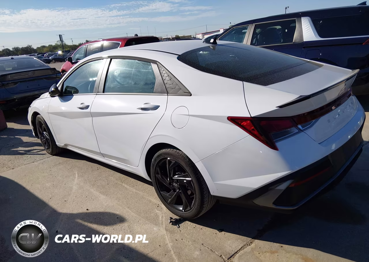 2026 Hyundai Elantra Sel Sport VIN:KMHLM4DG2TU241700 - 3