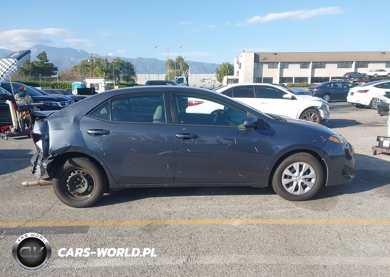 2017 Toyota Corolla L VIN:5YFBURHE8HP690129 - 13