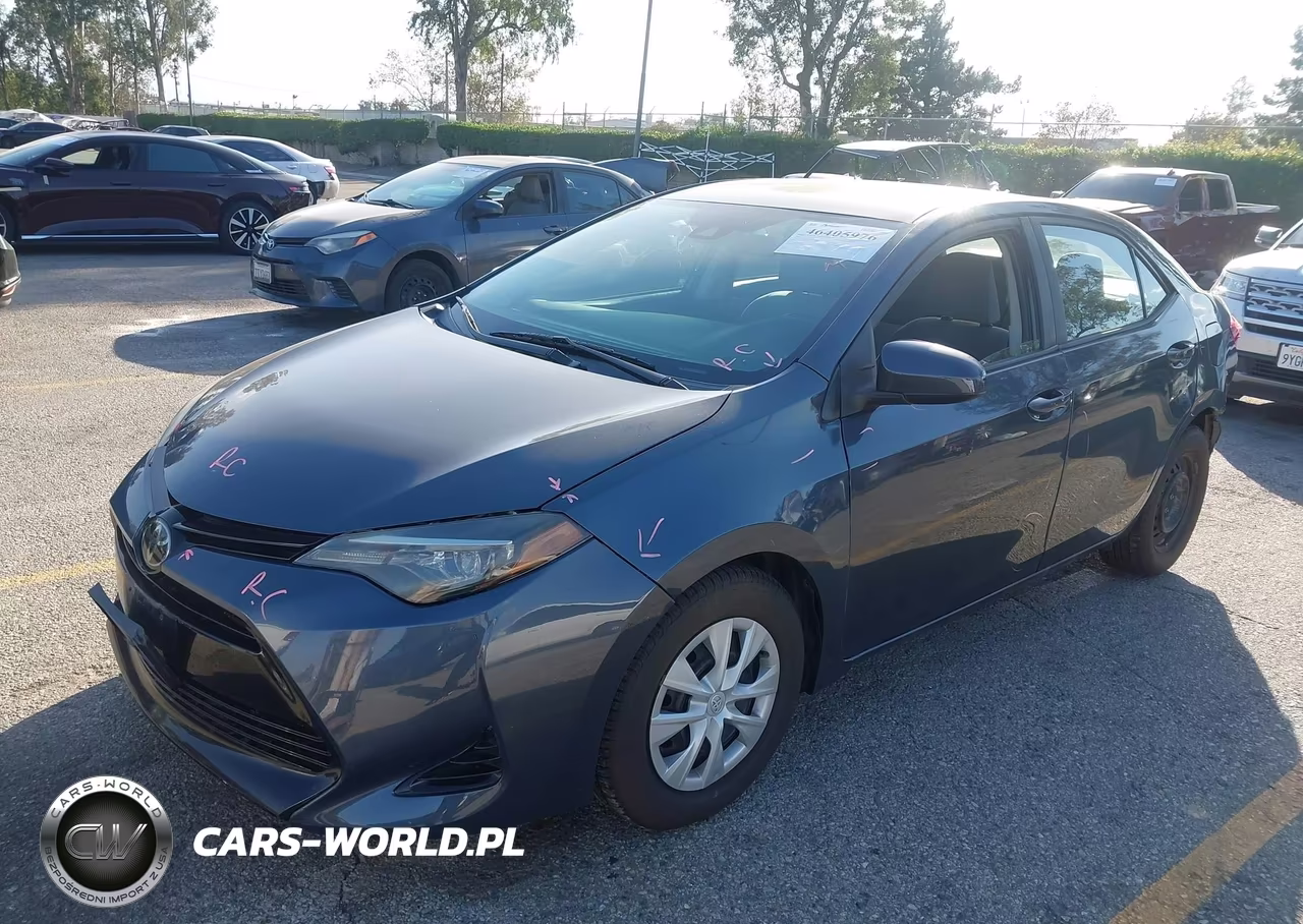 2017 Toyota Corolla L VIN:5YFBURHE8HP690129 - 2