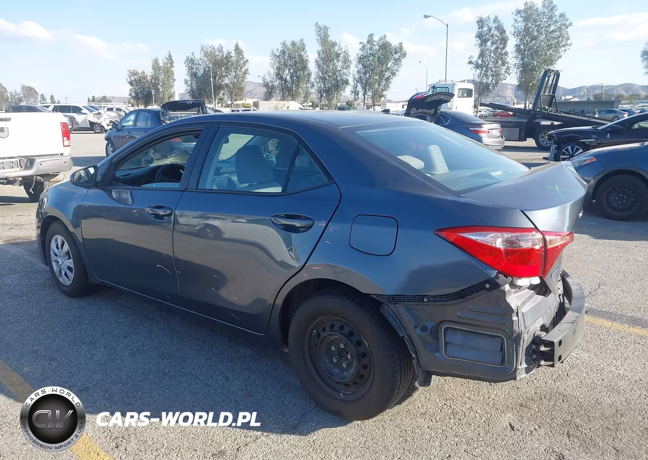 2017 Toyota Corolla L VIN:5YFBURHE8HP690129 - 3