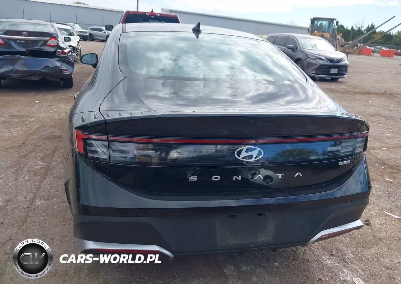 2026 Hyundai Sonata Hybrid Blue VIN:KMHL24JJ7TA174485 - 17