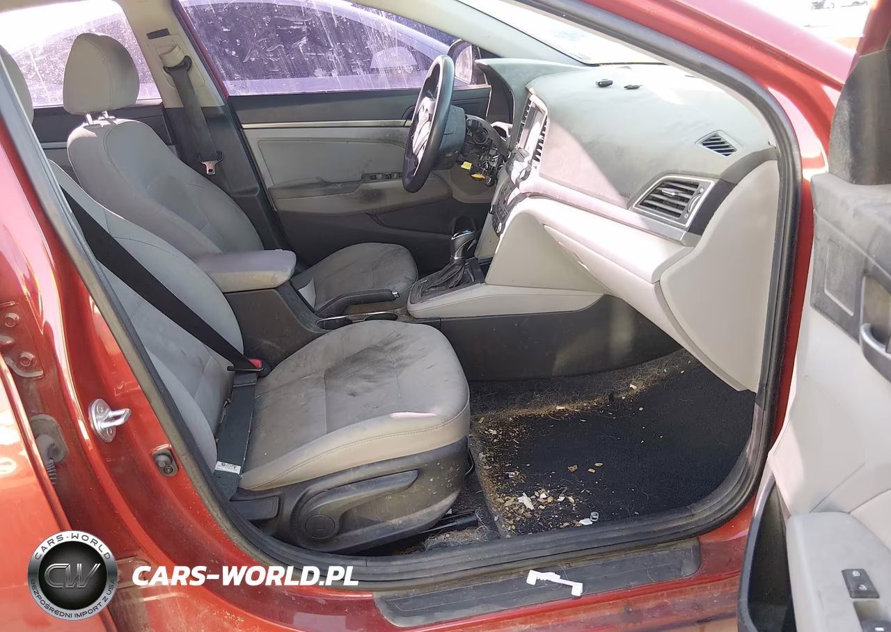 2018 Hyundai Elantra Sel VIN:5NPD84LF4JH346011 - 5