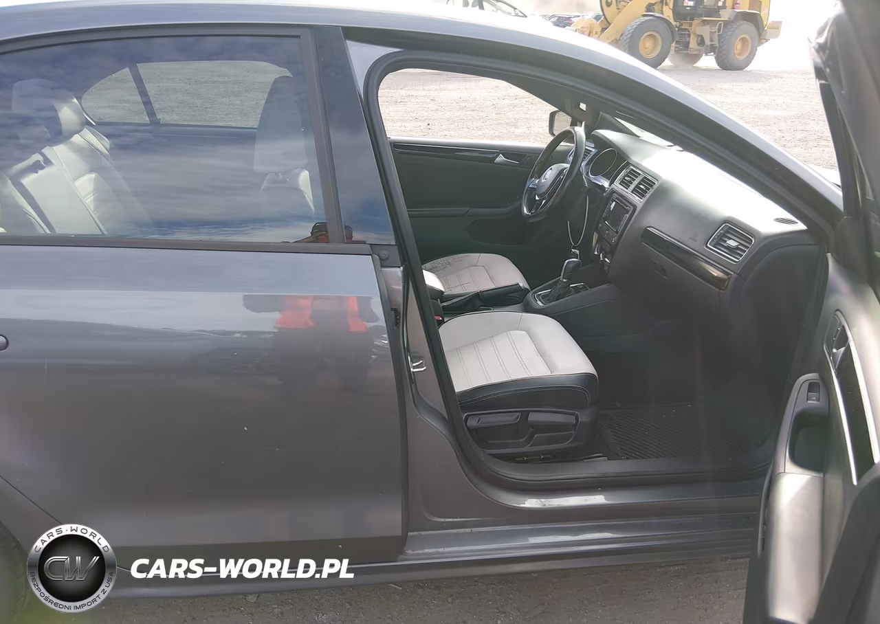 2015 Volkswagen Jetta 1.8T Sport VIN:3VWD17AJ1FM224718 - 5