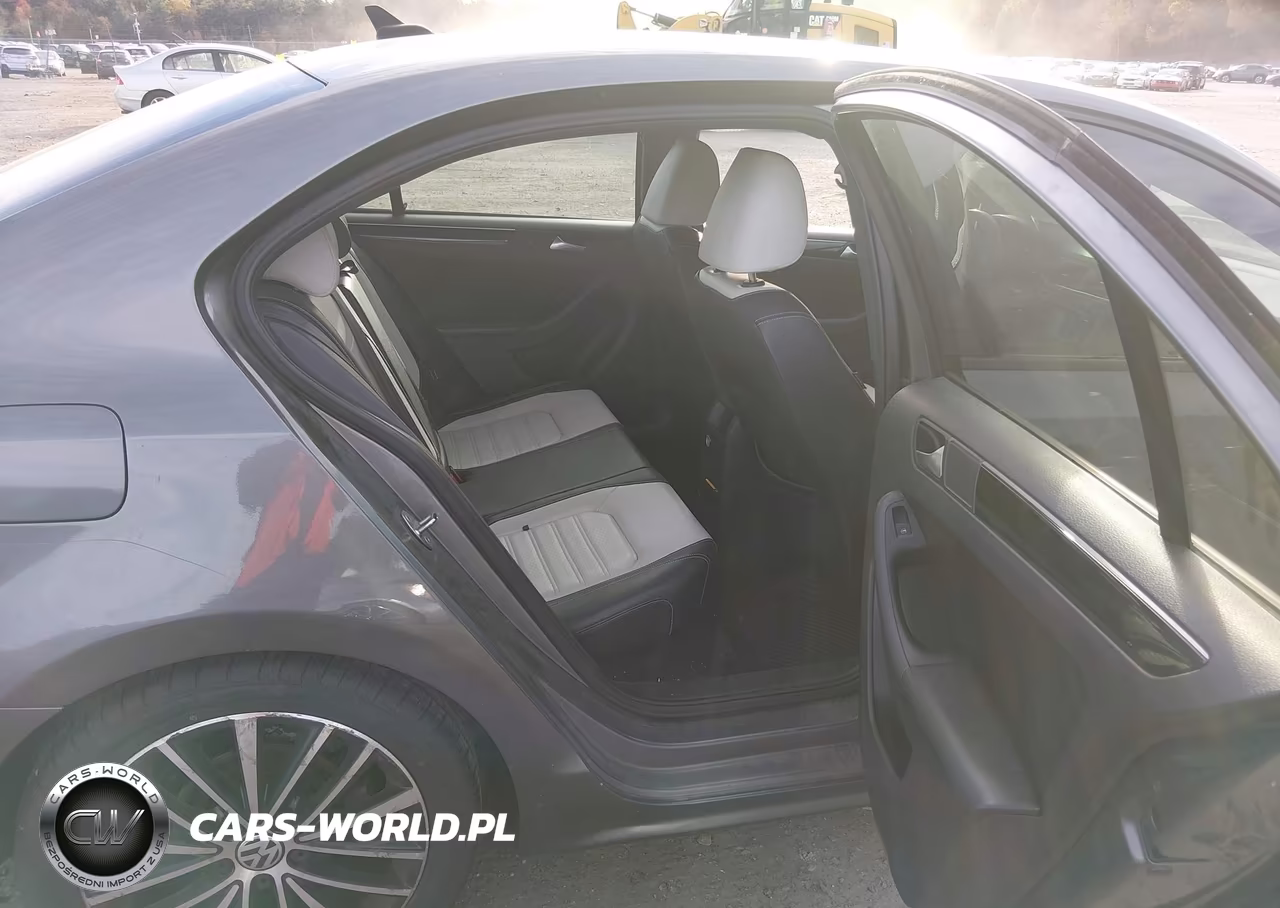 2015 Volkswagen Jetta 1.8T Sport VIN:3VWD17AJ1FM224718 - 8