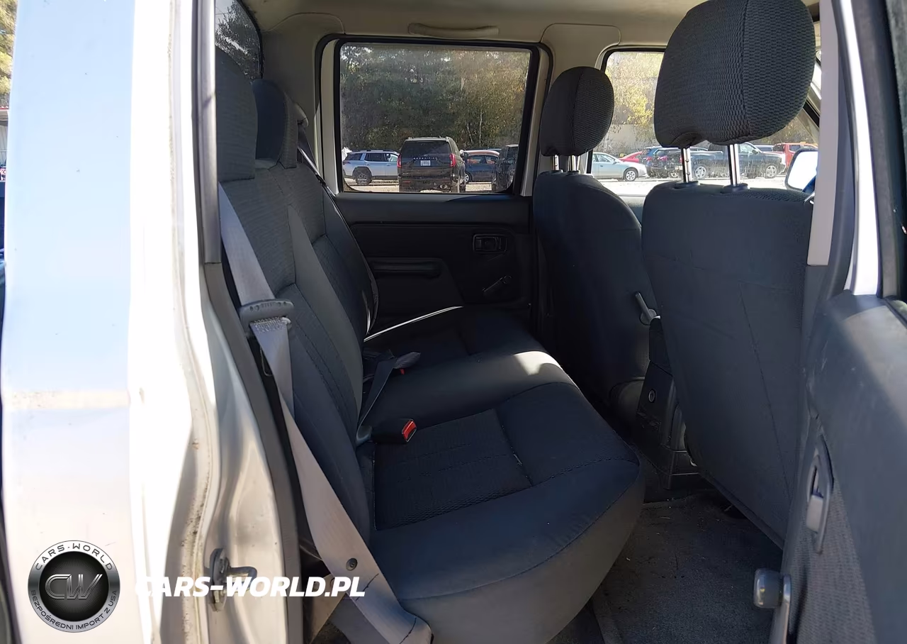 2004 Nissan Frontier Xe-V6 VIN:1N6ED27Y44C456618 - 8