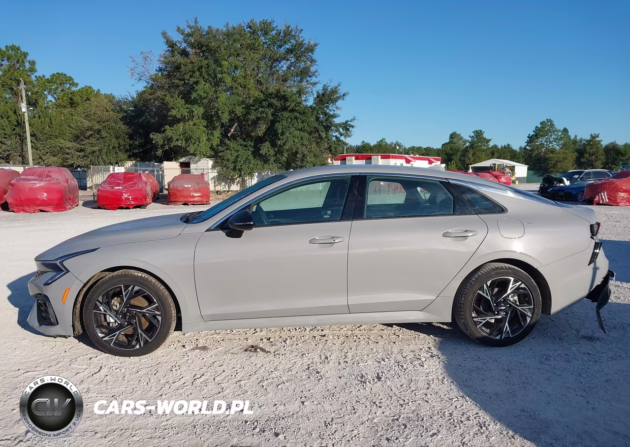 2027 Kia K5 VIN:KNAG64J72V5527819 - 14