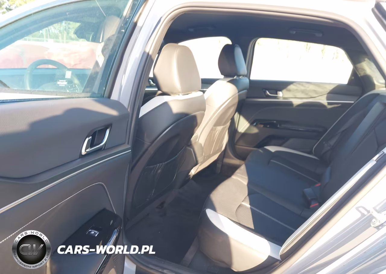 2027 Kia K5 VIN:KNAG64J72V5527819 - 8