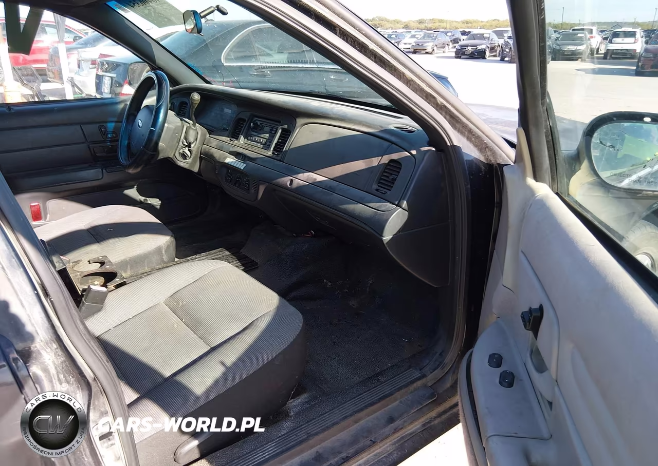 2006 Ford Crown Victoria Police-Police Interceptor VIN:2FAHP71W46X154530 - 5